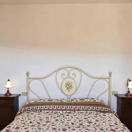 Il Mercatale Di Radda *